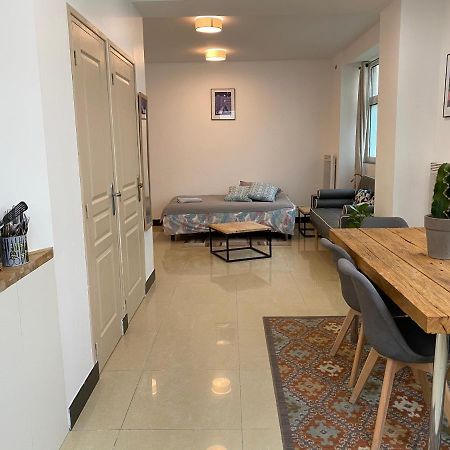 Appartement Large&unique souplex 60sqm, well located à Paris Extérieur photo