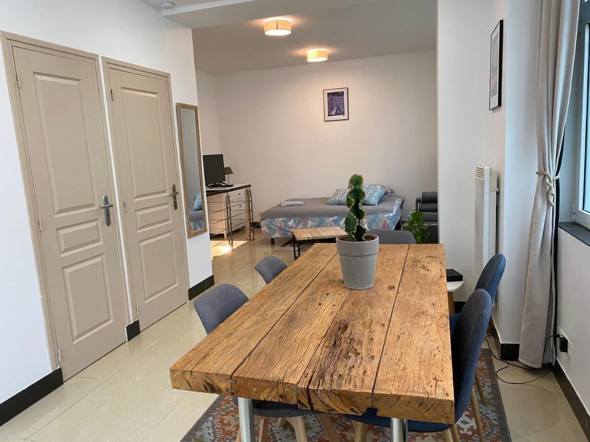 Appartement Large&unique souplex 60sqm, well located à Paris Extérieur photo